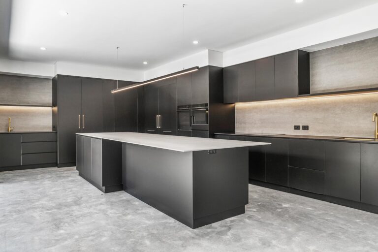 Custom Kitchen Islands and Layouts: Tailored Designs by Luxury Home Builders Perth