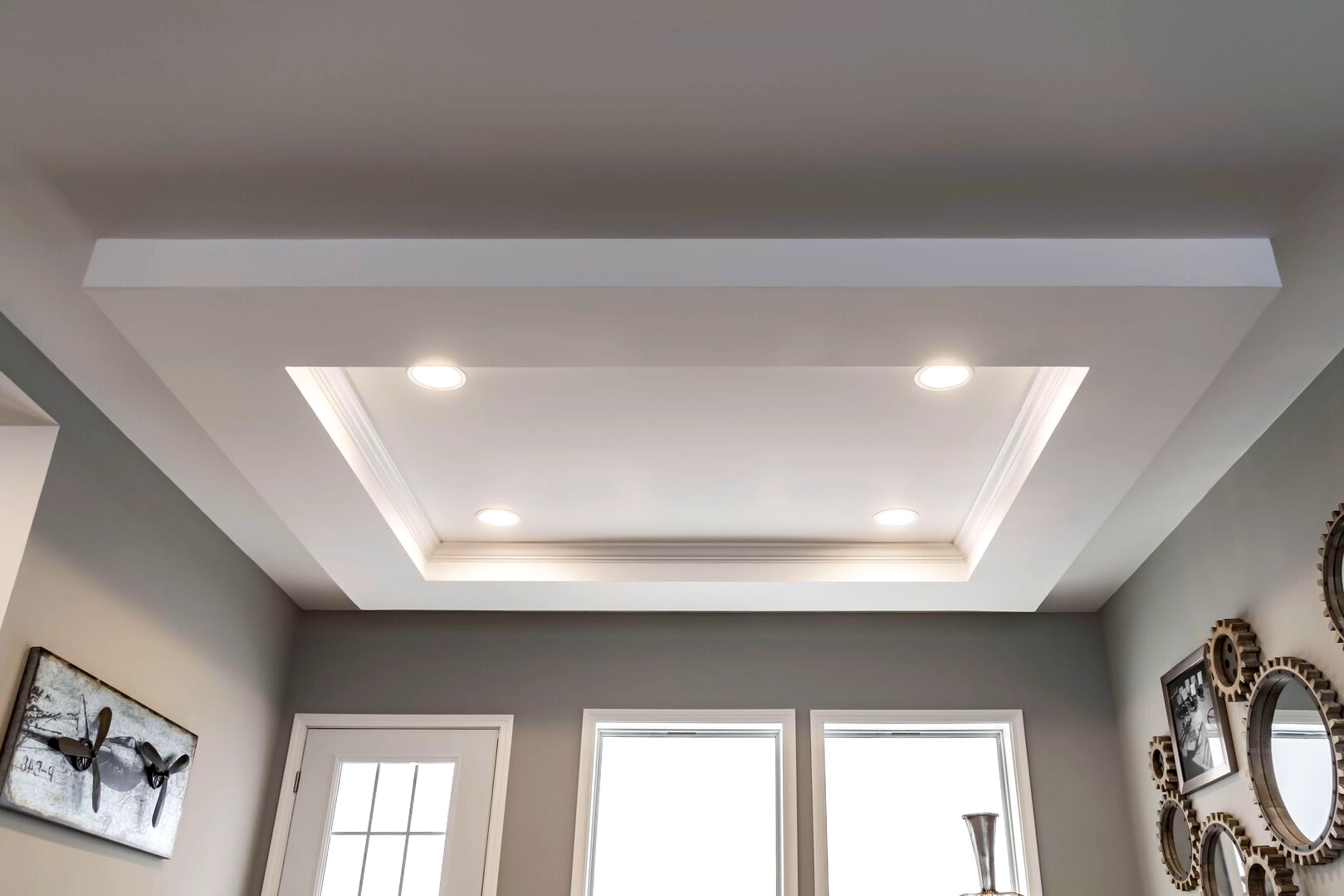 Tray ceiling